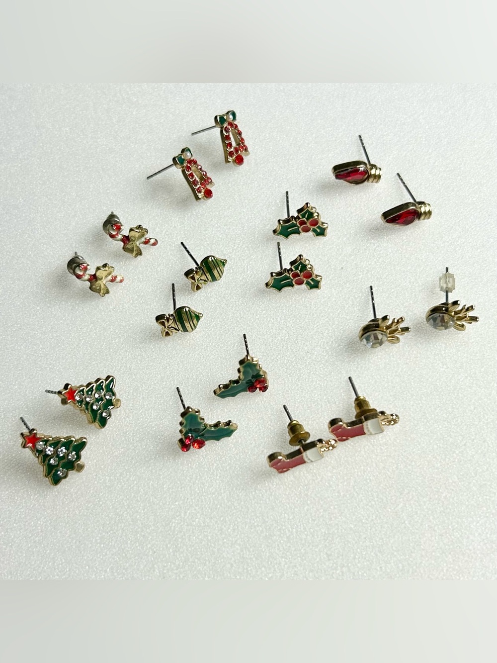 LOT of Christmas Stud Earrings 9 Pairs - Green & Red